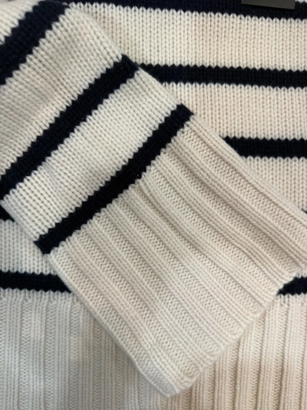 NWT Jenni Kayne Grace Crewneck Cashmere Sweater S